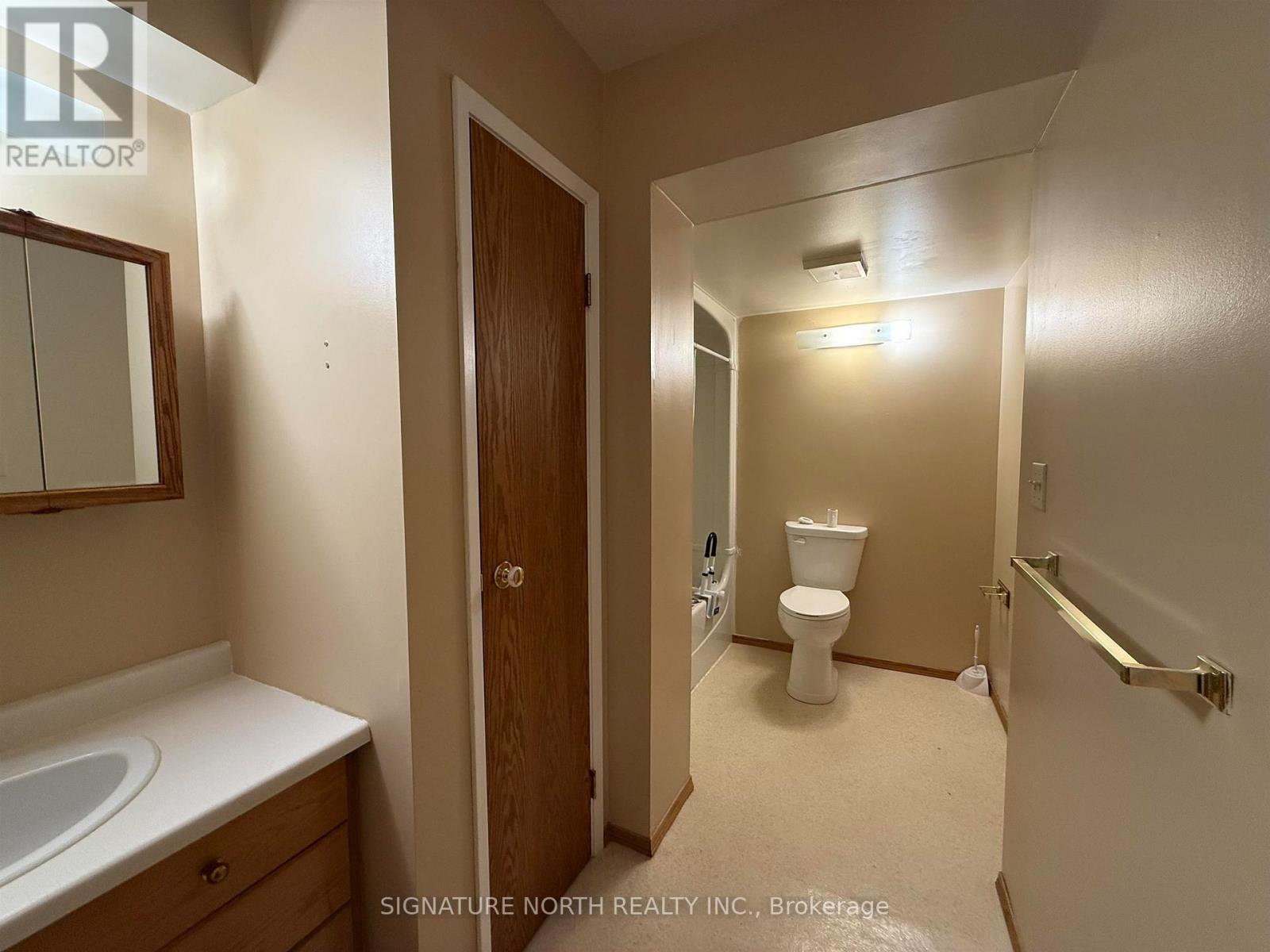 303 - 235 Leland Ave S, Thunder Bay, Ontario  P7E 2N6 - Photo 8 - X13609970