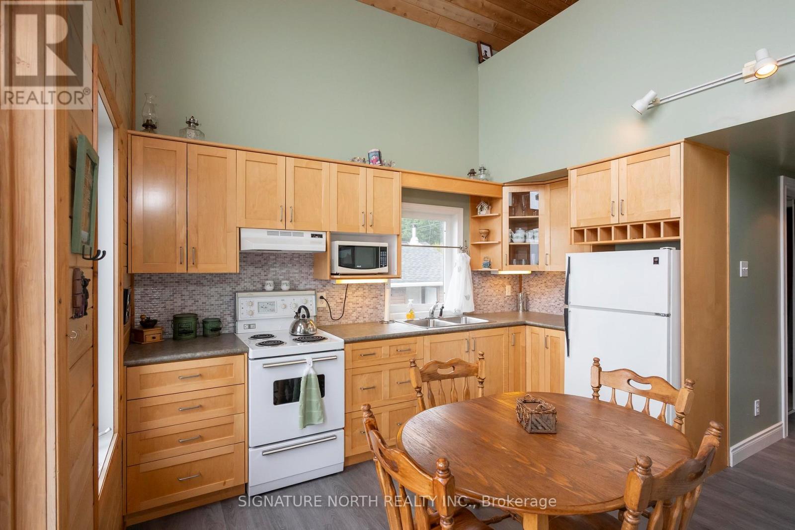 608 White Birch Beach Road, Shuniah, Ontario  P7A 4B5 - Photo 11 - X13613270