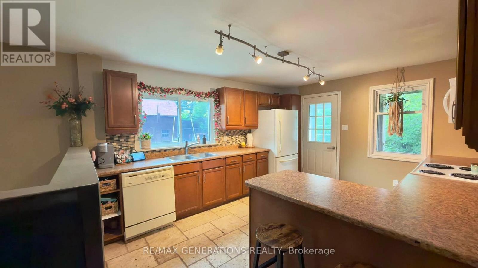64 Maple Street, Oliver Paipoonge, Ontario  P7K 0N6 - Photo 7 - X13640830