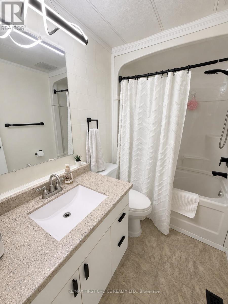109 Clarke Avenue, Greenstone, Ontario  P0T 1M0 - Photo 15 - X13640962