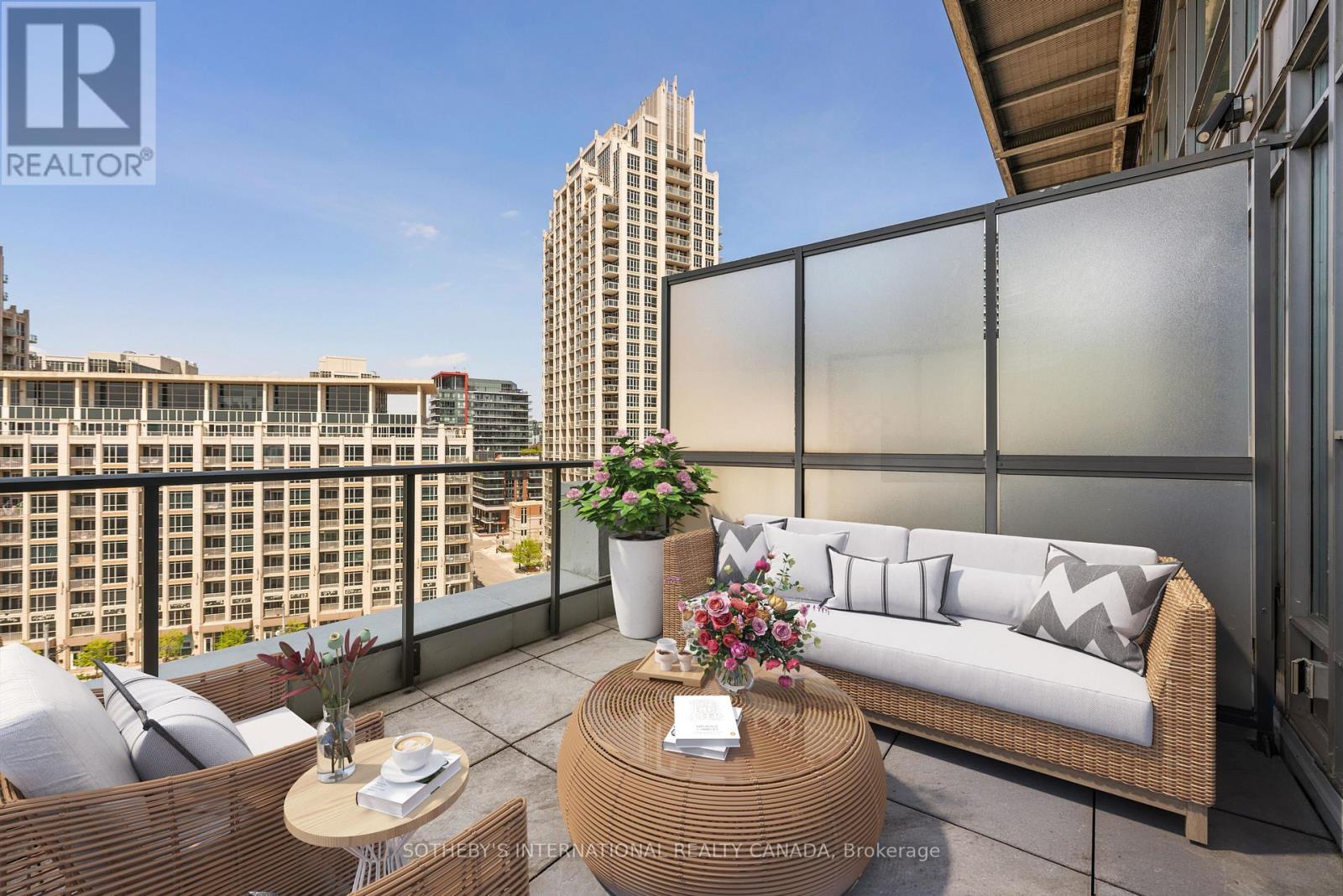 614 - 637 Lake Shore Boulevard W, Toronto, Ontario  M5V 3J6 - Photo 2 - C13730508