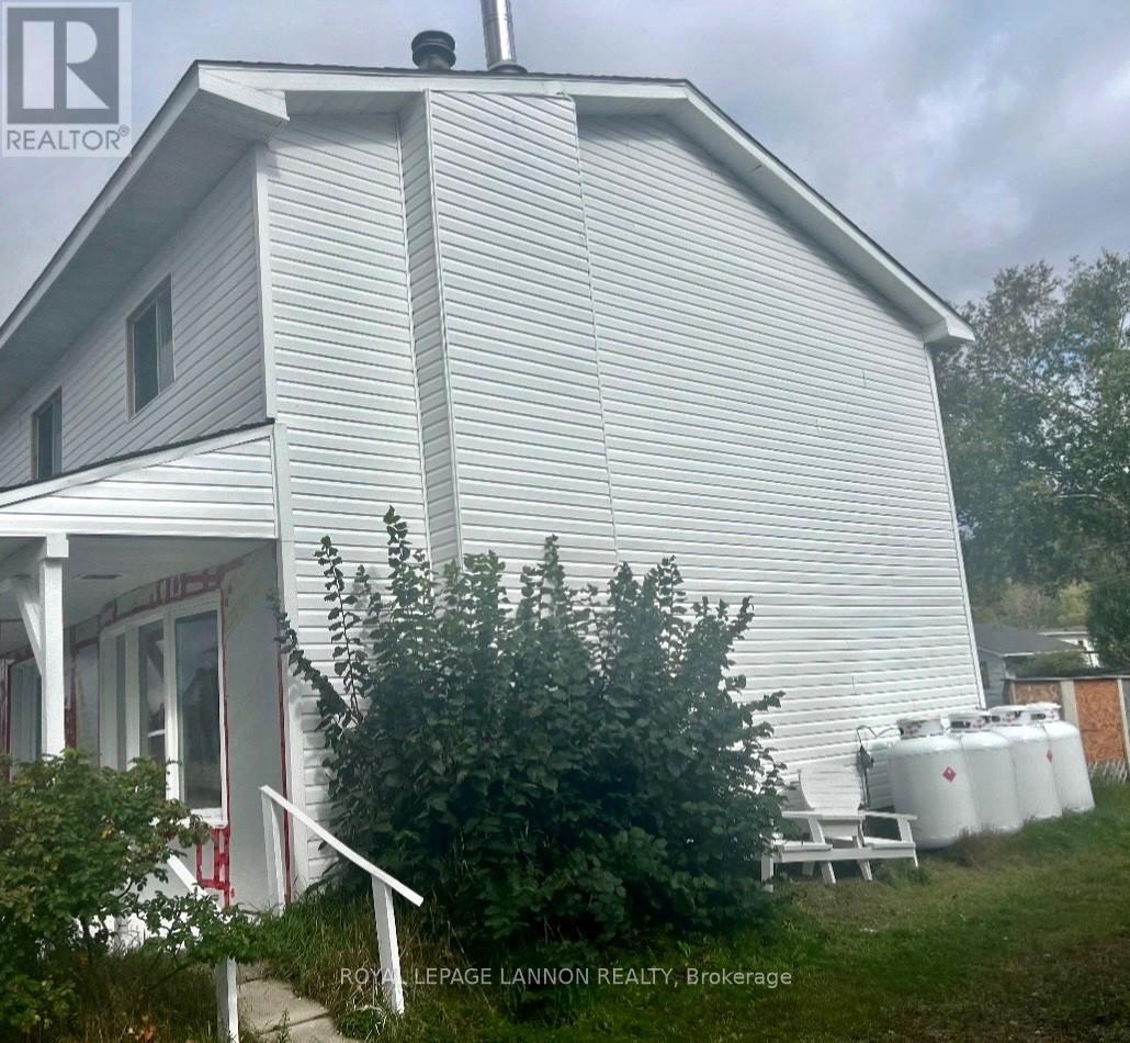 109 Ontario Street, Schreiber, Ontario  P0T 2S0 - Photo 20 - X13638686