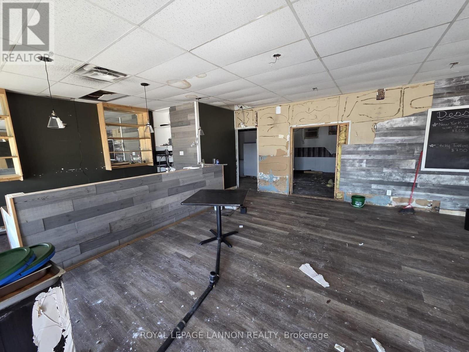 57 & 59 Peninsula Road, Marathon, Ontario  P0T 2E0 - Photo 11 - X13638514
