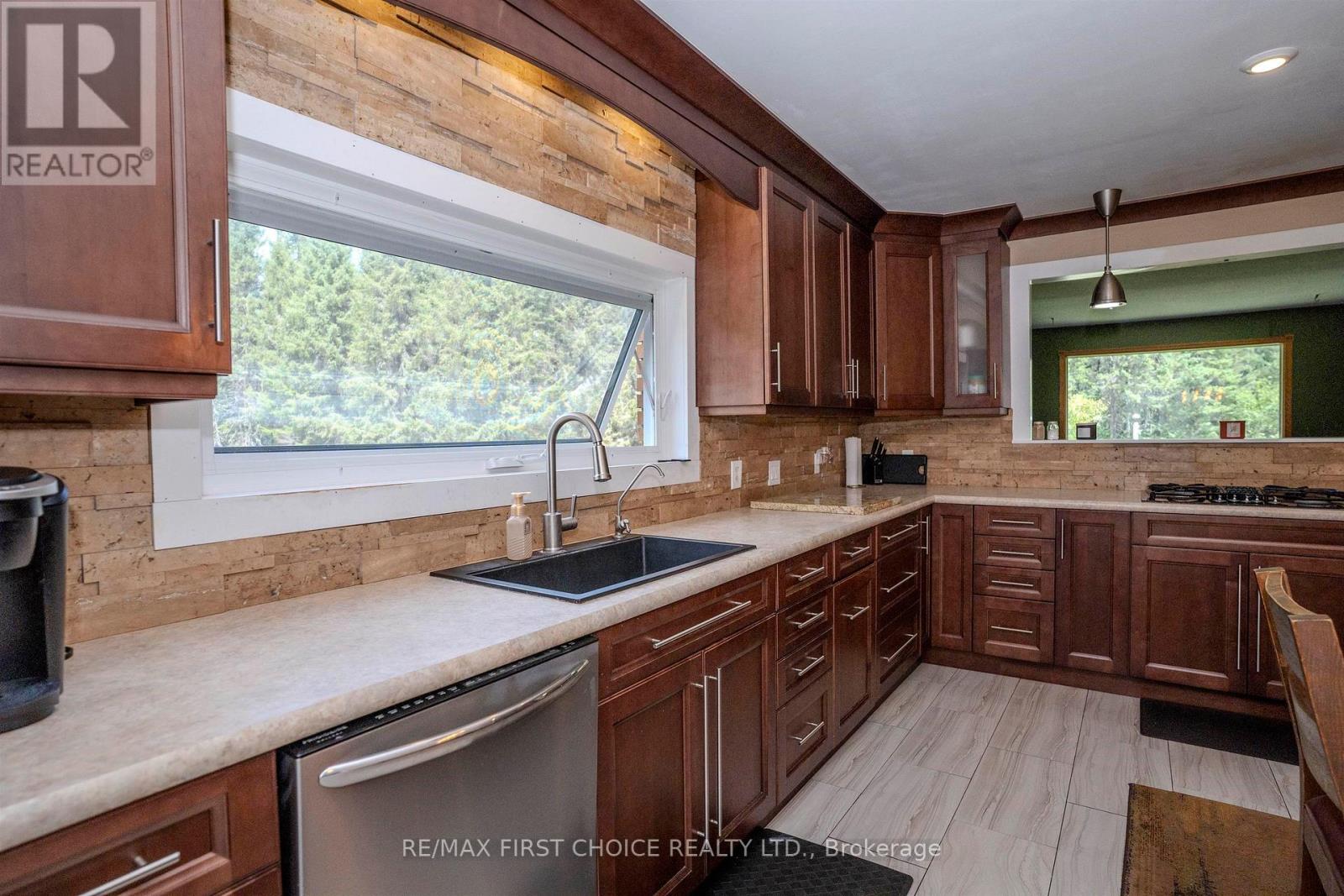521 Onion Lake Road, Thunder Bay, Ontario  P7G 2C1 - Photo 13 - X13646976
