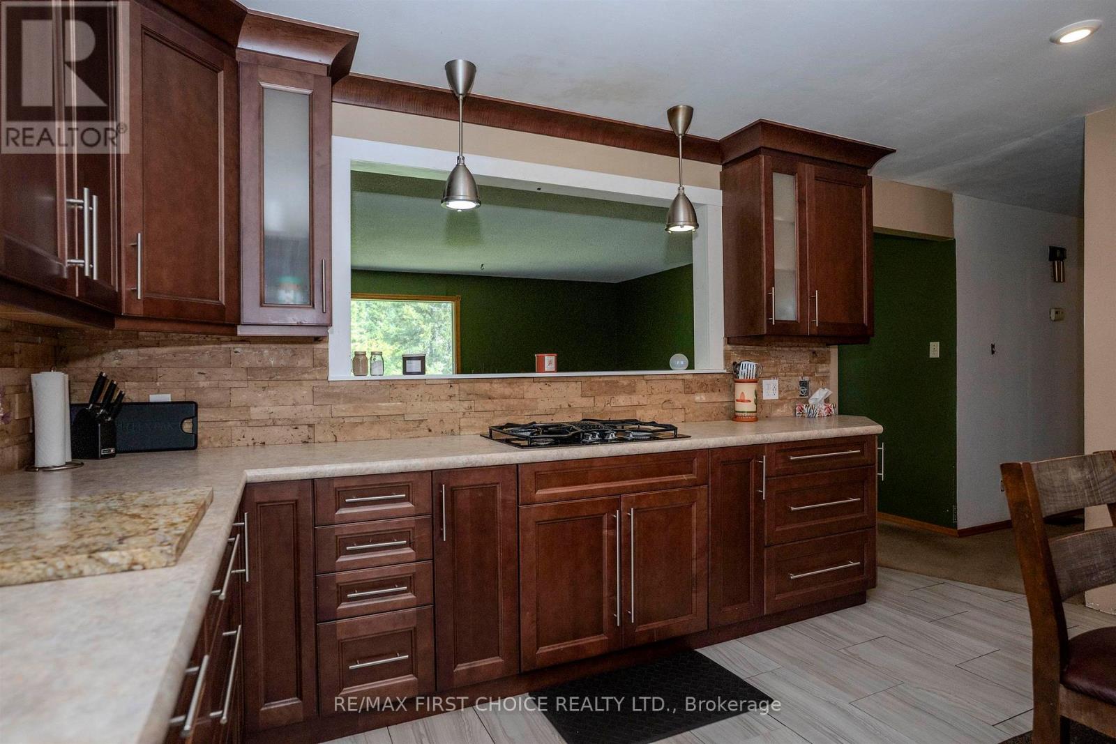 521 Onion Lake Road, Thunder Bay, Ontario  P7G 2C1 - Photo 14 - X13646976