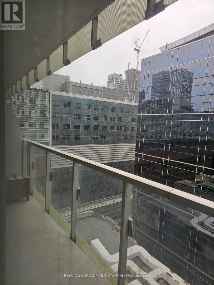 1607 - 197 Yonge Street, Toronto, Ontario  M5B 0C1 - Photo 12 - C13730682
