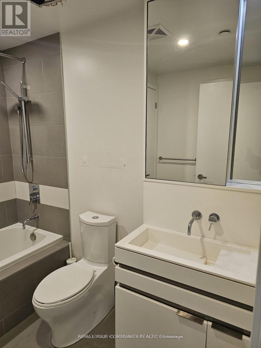 1607 - 197 Yonge Street, Toronto, Ontario  M5B 0C1 - Photo 14 - C13730682