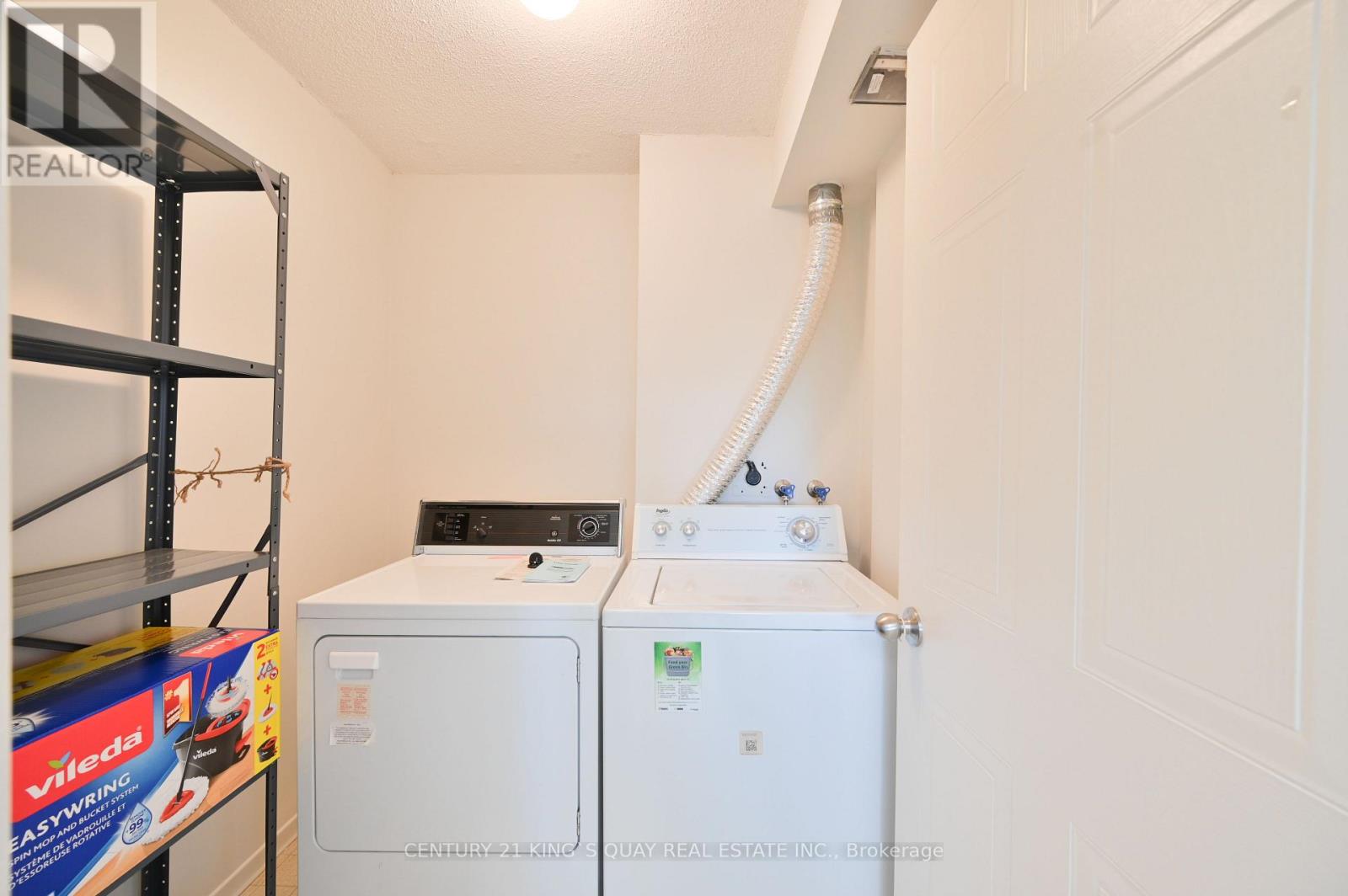 1702 - 5 Kenneth Avenue, Toronto, Ontario  M2N 6M7 - Photo 4 - C13730774