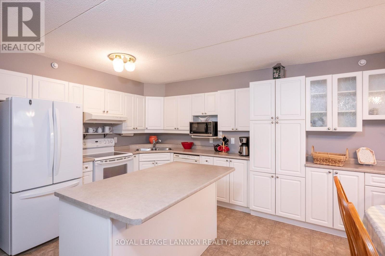 101 - 620 Red River Road, Thunder Bay, Ontario  P7E 6S1 - Photo 11 - X13649356
