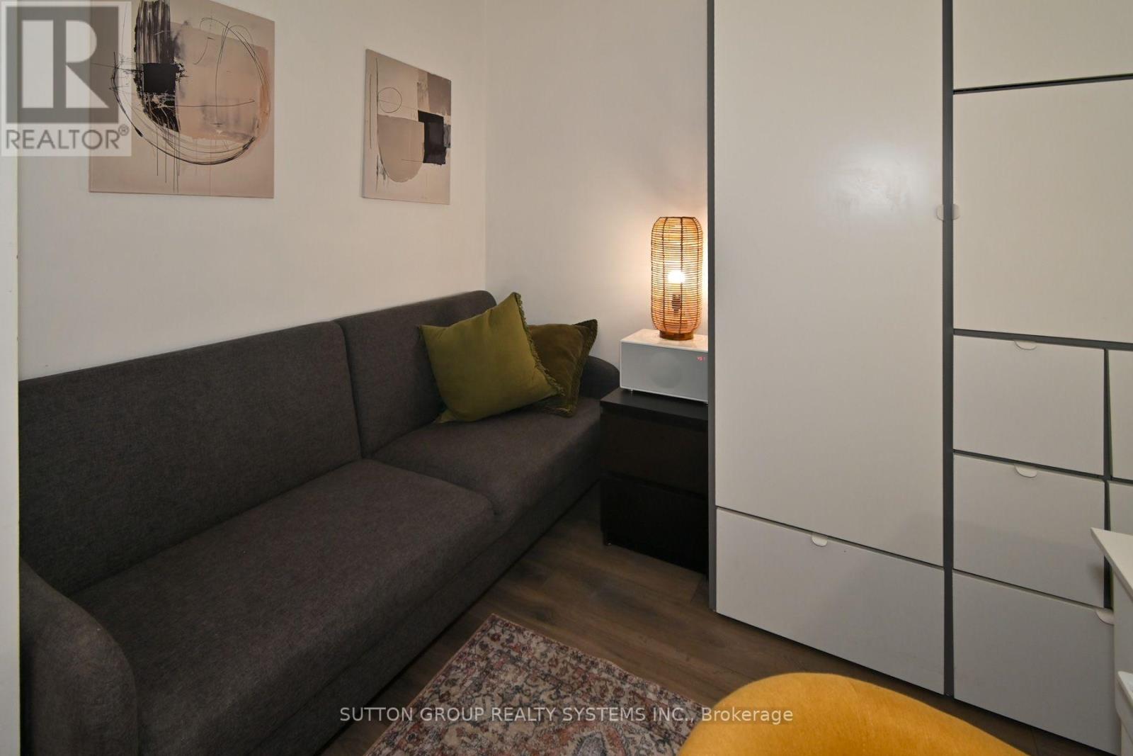 2004 - 125 Peter Street, Toronto, Ontario  M5V 0M2 - Photo 13 - C13730902