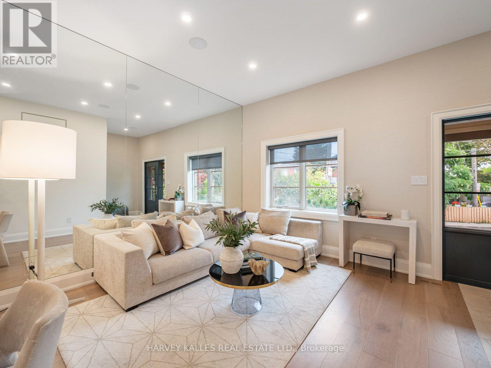 381 Glenholme Avenue, Toronto, Ontario M6E 3E6 - Photo 6 - C13730952