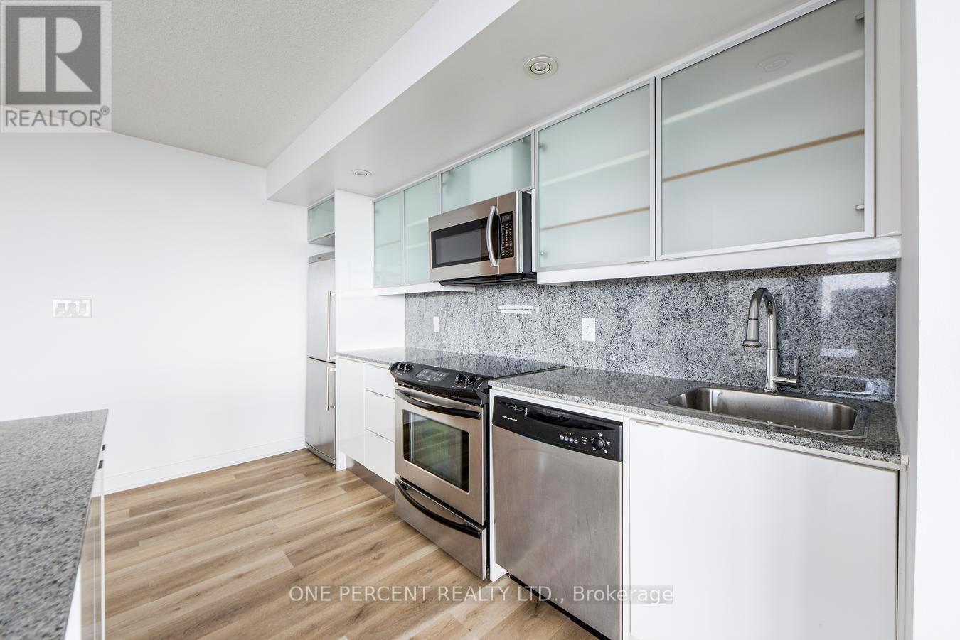 5007 - 25 Telegram Mews, Toronto, Ontario  M5V 3Z1 - Photo 17 - C13730960