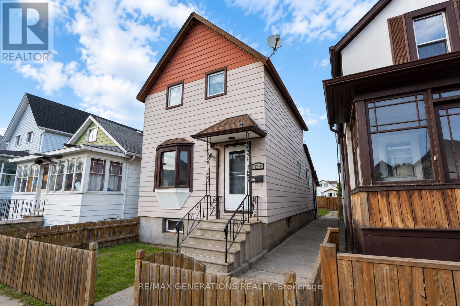 129 HERON STREET, Thunder Bay, Ontario
