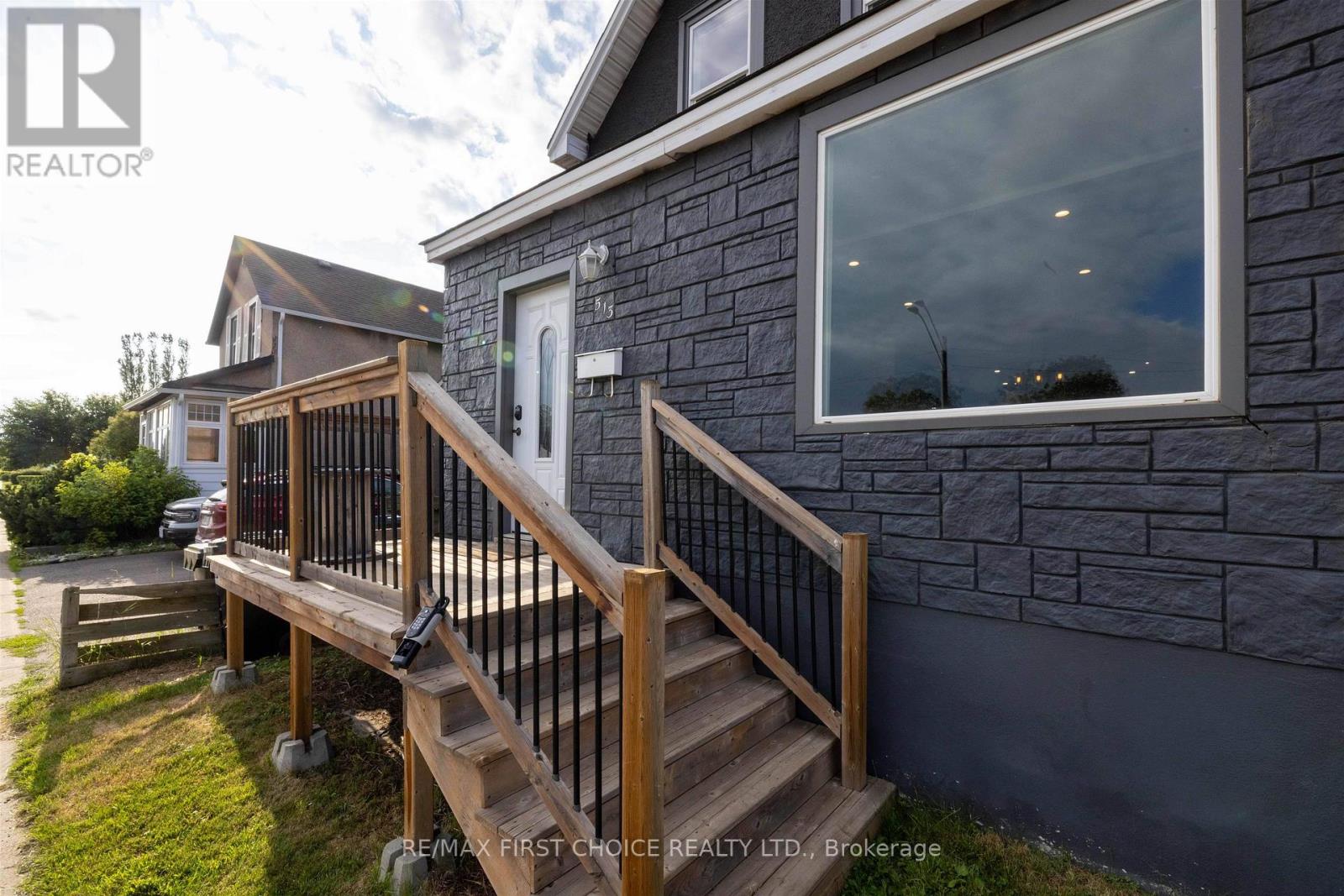 513 Christina Street E, Thunder Bay, Ontario  P7E 4P4 - Photo 3 - X13663534