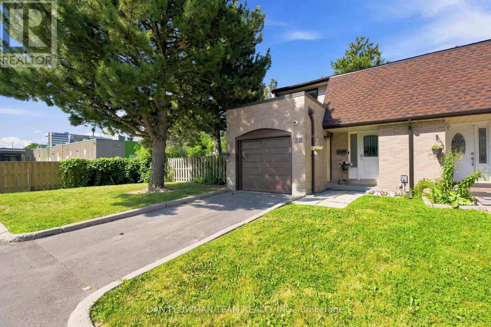 32 - 11 Livonia Place, Toronto, Ontario  M1E 4W5 - Photo 2 - E13730916