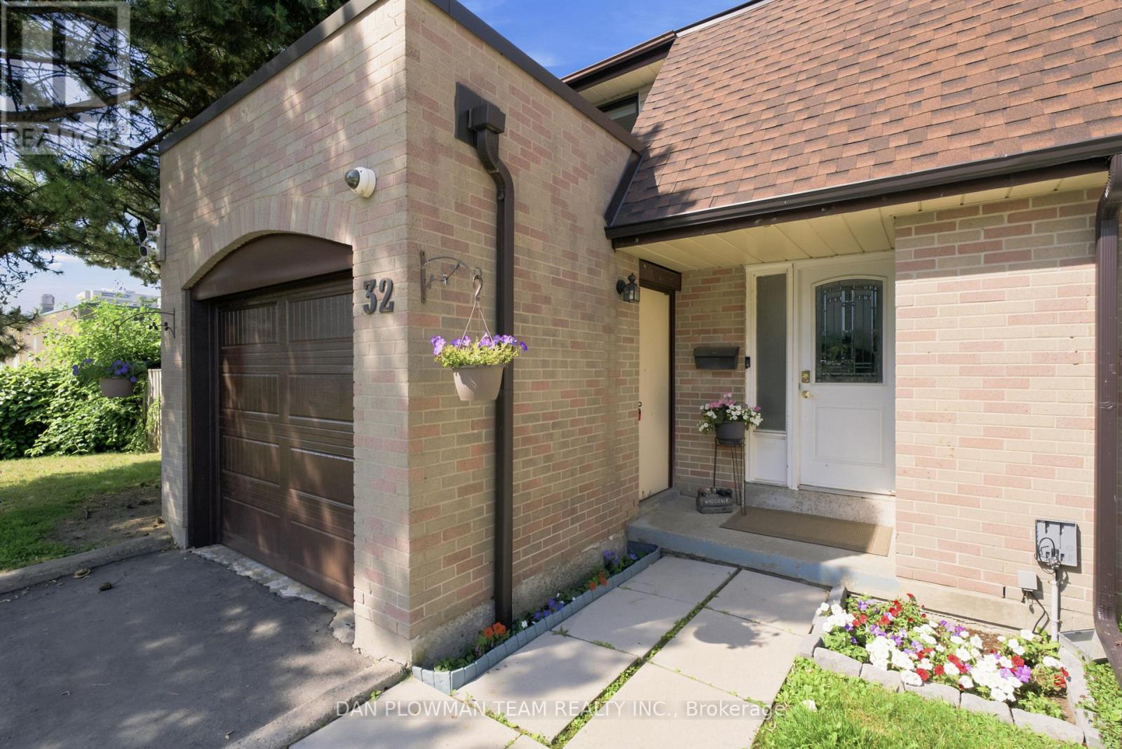 32 - 11 Livonia Place, Toronto, Ontario  M1E 4W5 - Photo 3 - E13730916