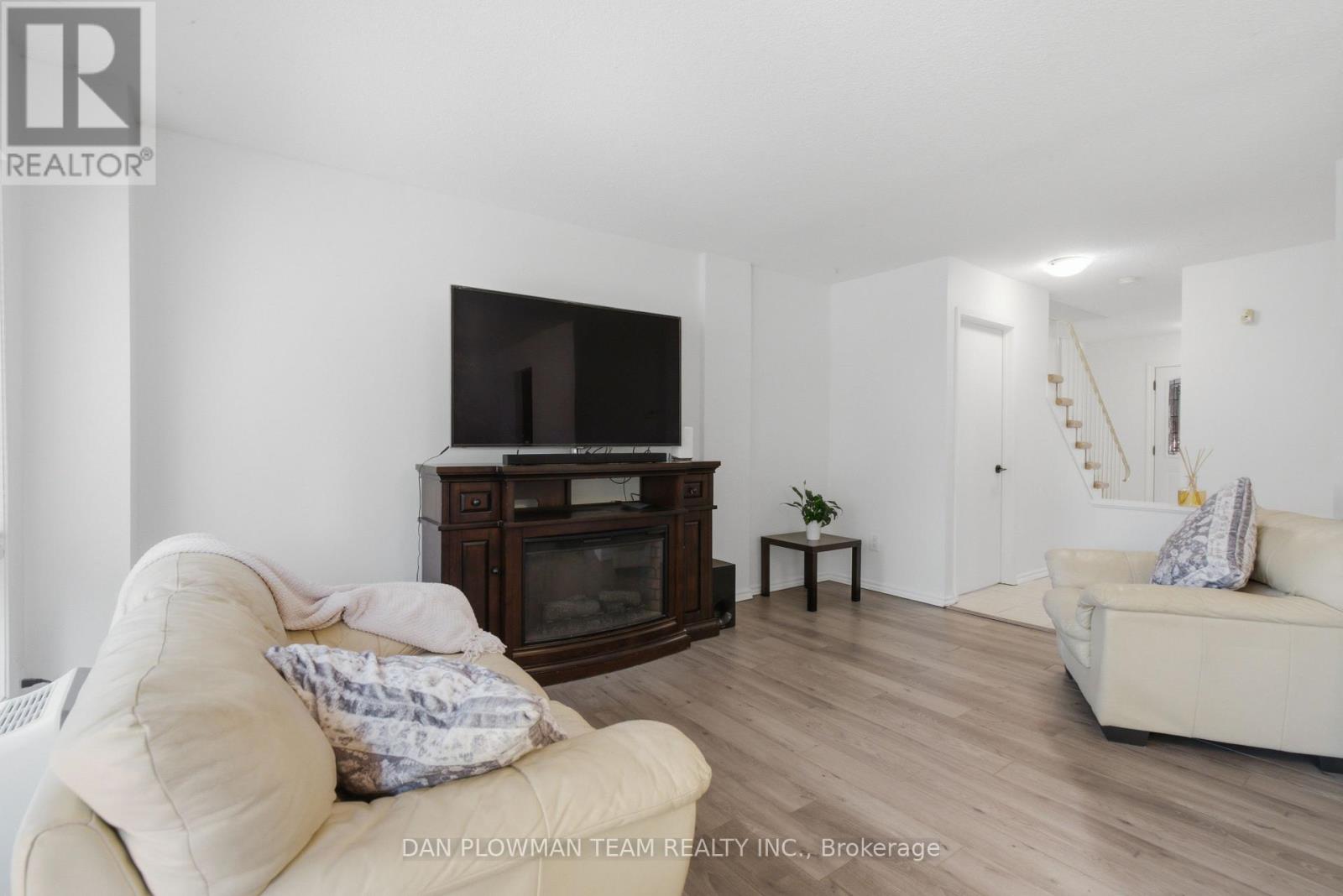32 - 11 Livonia Place, Toronto, Ontario  M1E 4W5 - Photo 6 - E13730916