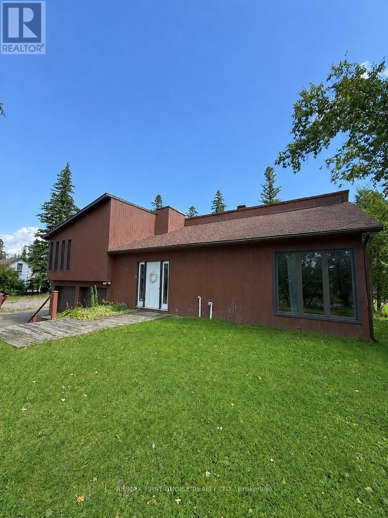 109-111 Hillcrest Road, Greenstone, Ontario  P0T 2A0 - Photo 2 - X13672390