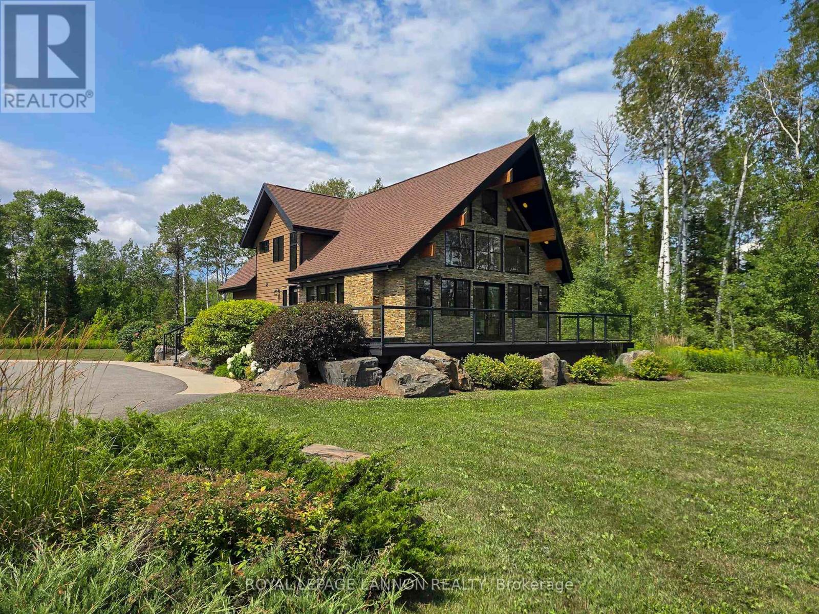 6065 Loch Lomond Road, Thunder Bay, Ontario  P7J 1E7 - Photo 4 - X13671802