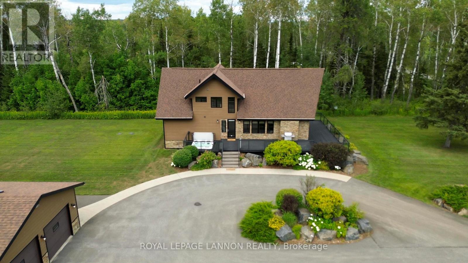 6065 Loch Lomond Road, Thunder Bay, Ontario  P7J 1E7 - Photo 3 - X13671802