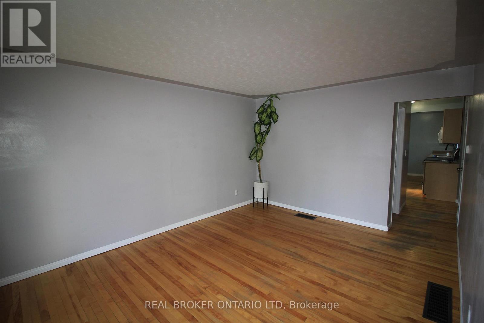 368 Merrill Street, Thunder Bay, Ontario  P7A 1E6 - Photo 2 - X13681648