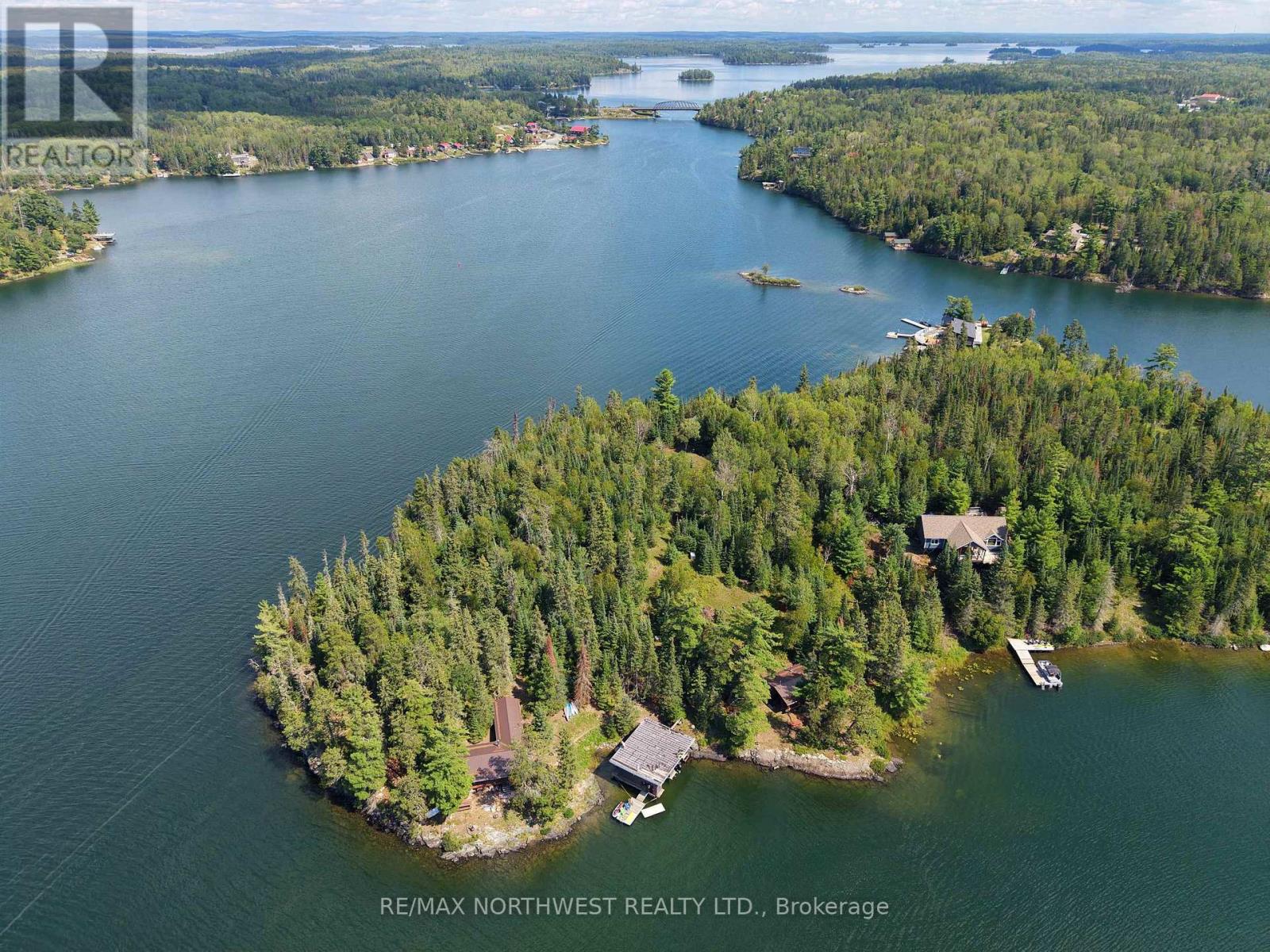 68 WHITEFISH BAY ISLAND, Sioux Narrows-Nestor Falls, Ontario