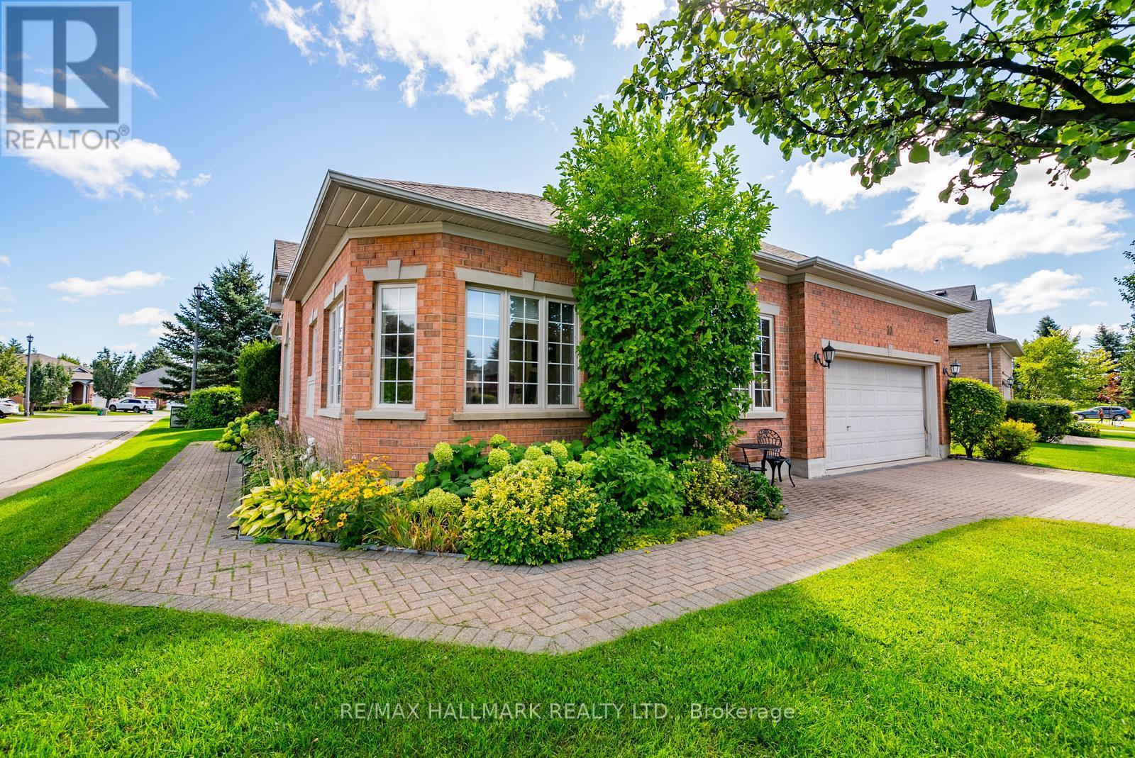 10 Vardon Gate, Whitchurch-Stouffville, Ontario  L4A 1R7 - Photo 5 - N13730804