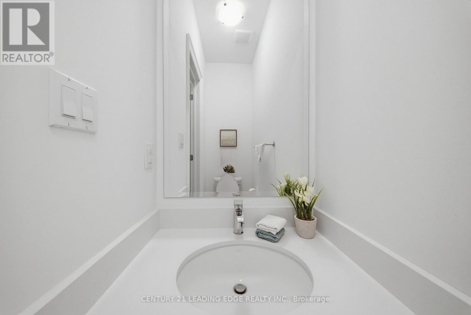 332 Laplante Street, Newmarket, Ontario  L3X 0M5 - Photo 37 - N13730854