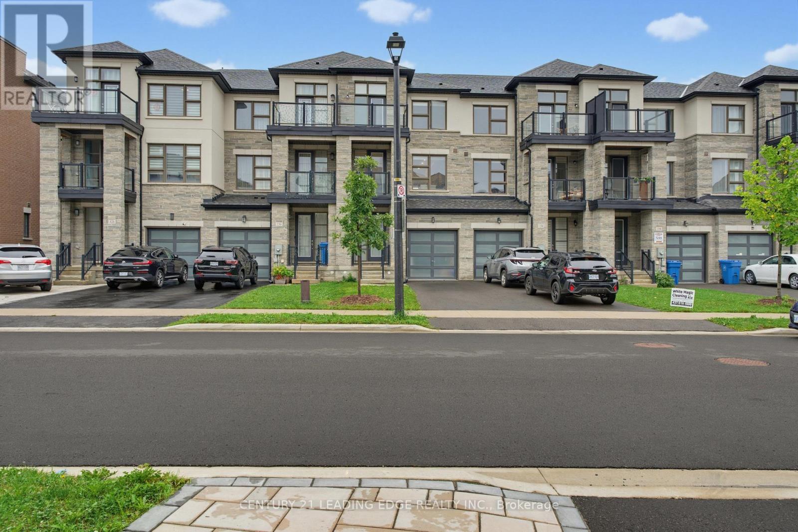 332 Laplante Street, Newmarket, Ontario  L3X 0M5 - Photo 4 - N13730854