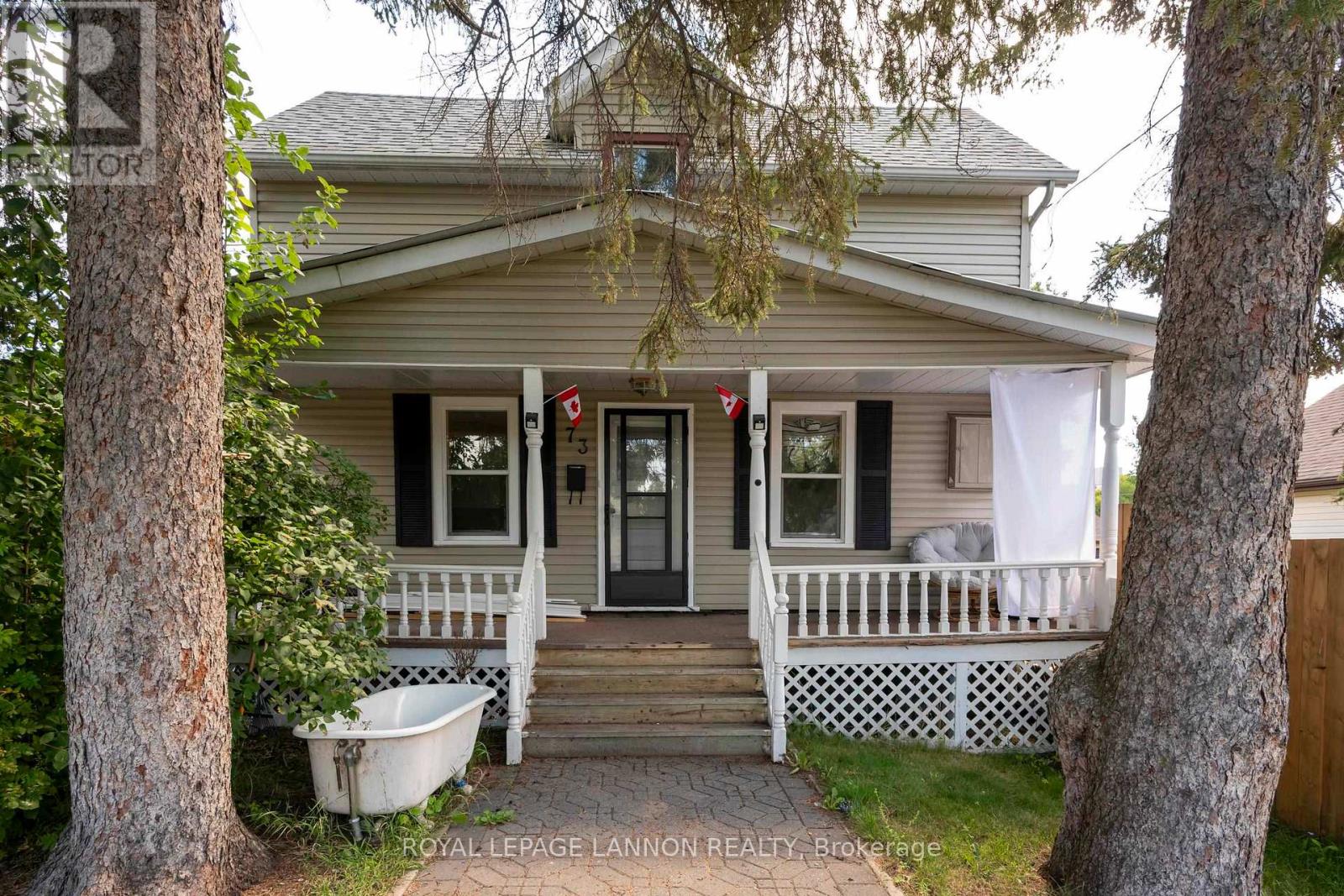 73 Empress Ave N, Thunder Bay, Ontario  P7A 6C2 - Photo 1 - X13684560