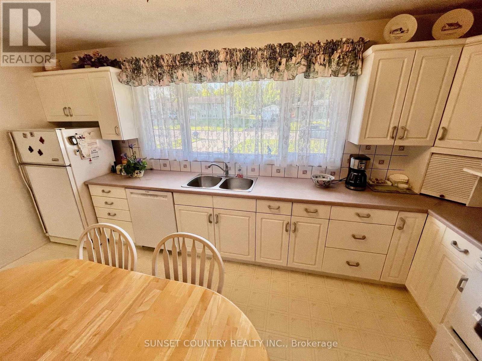 31 Ross Street, Dryden, Ontario  P8N 1T9 - Photo 9 - X13695456