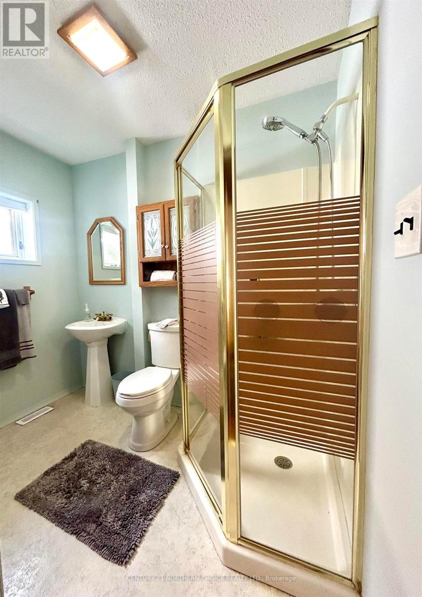405 Mosher Avenue, Fort Frances, Ontario  P9A 2N1 - Photo 12 - X13696342