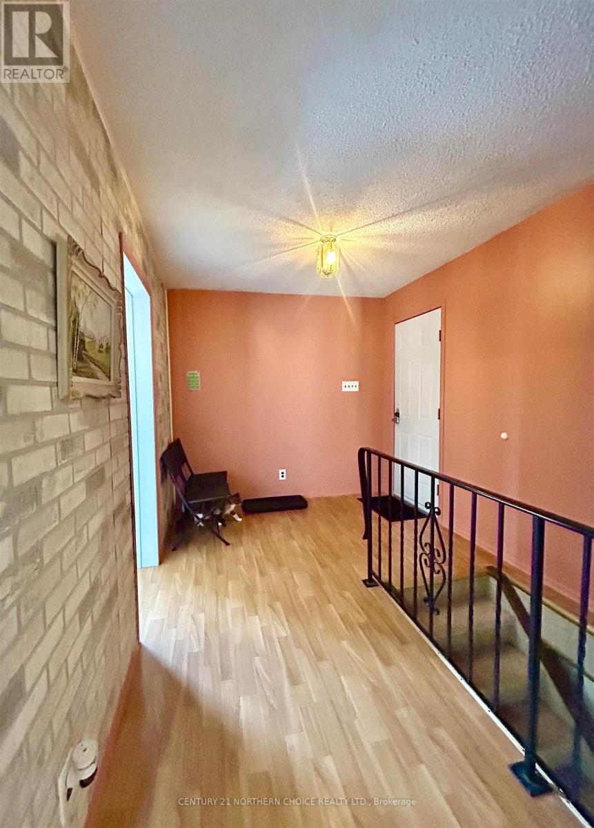 405 Mosher Avenue, Fort Frances, Ontario  P9A 2N1 - Photo 16 - X13696342