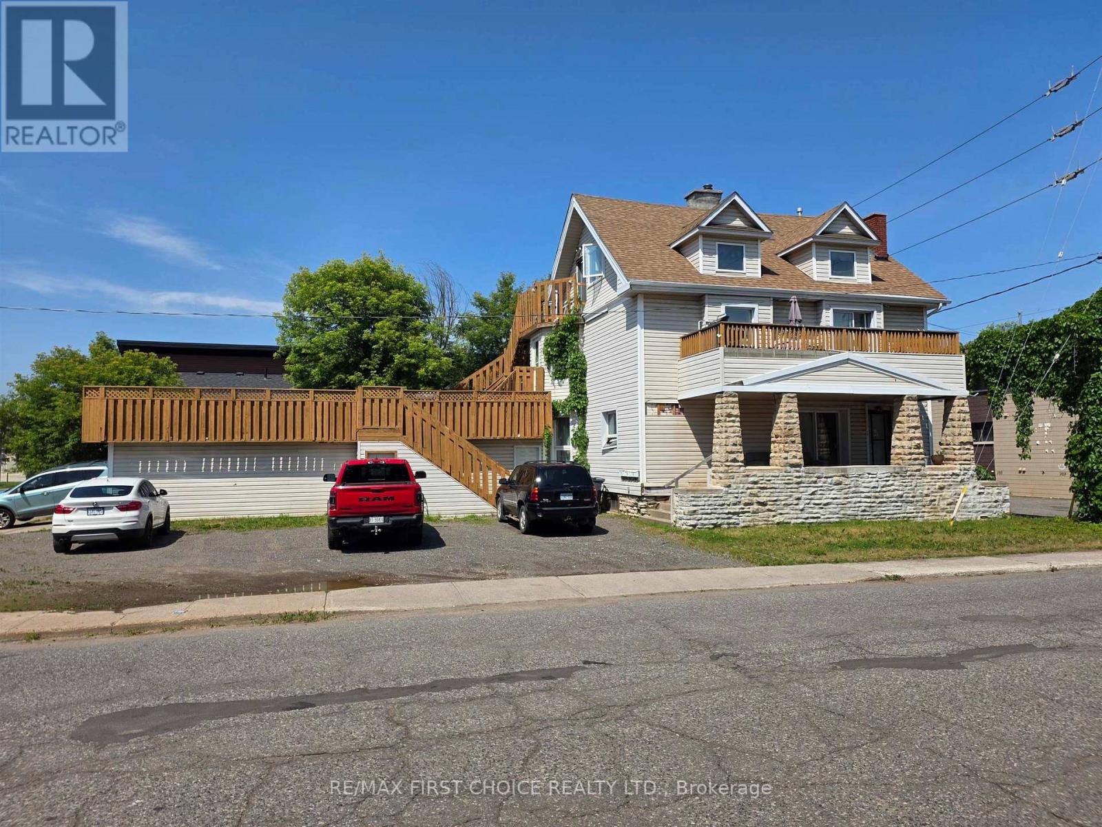 711 Ridgeway Street E, Thunder Bay, Ontario  P7E 5H3 - Photo 2 - X13687188