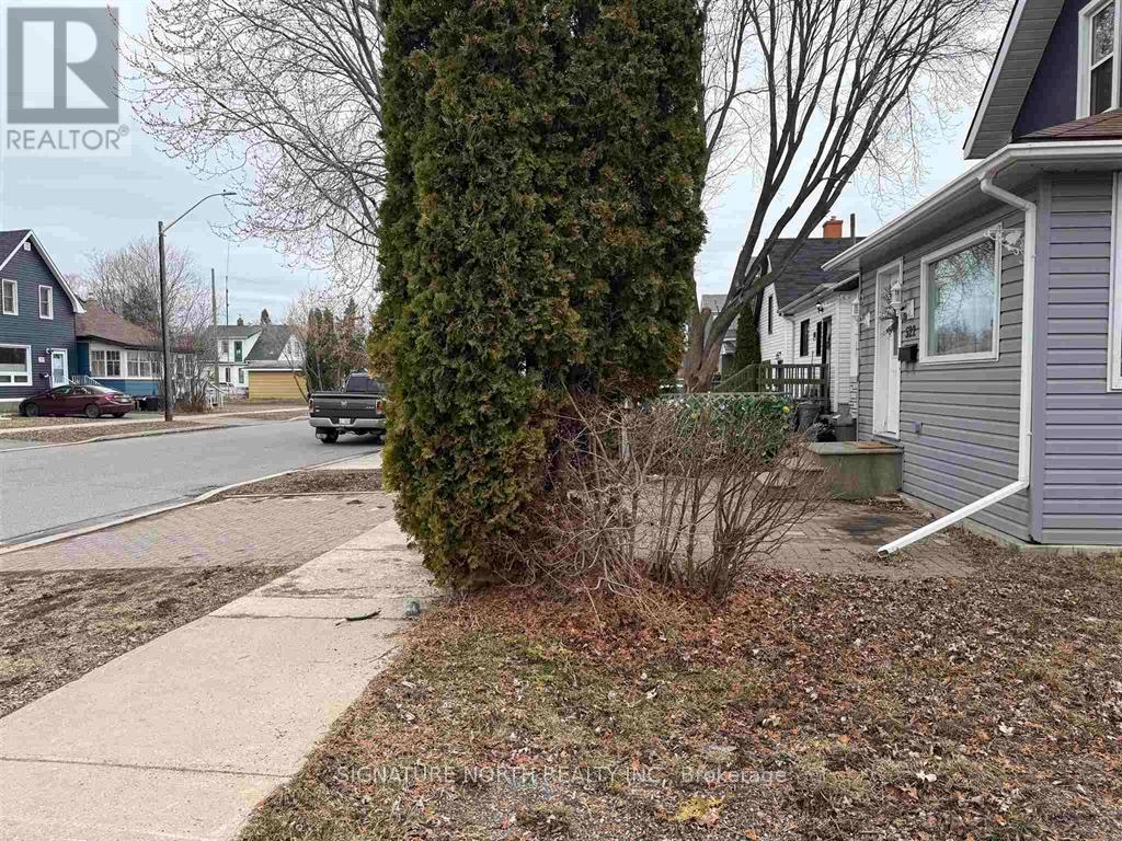 520 Brodie Street N, Thunder Bay, Ontario  P7C 3T6 - Photo 3 - X13700476