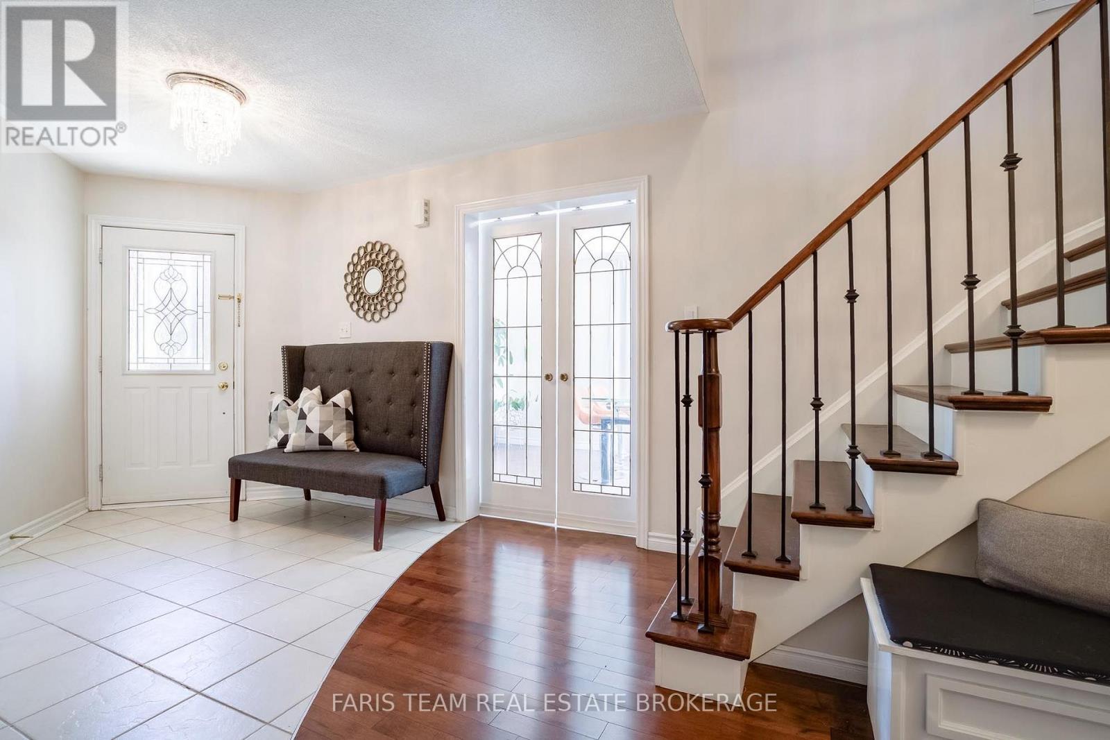 46 Bell Street, Barrie (Ardagh), Ontario  L4N 0H9 - Photo 5 - S13730720