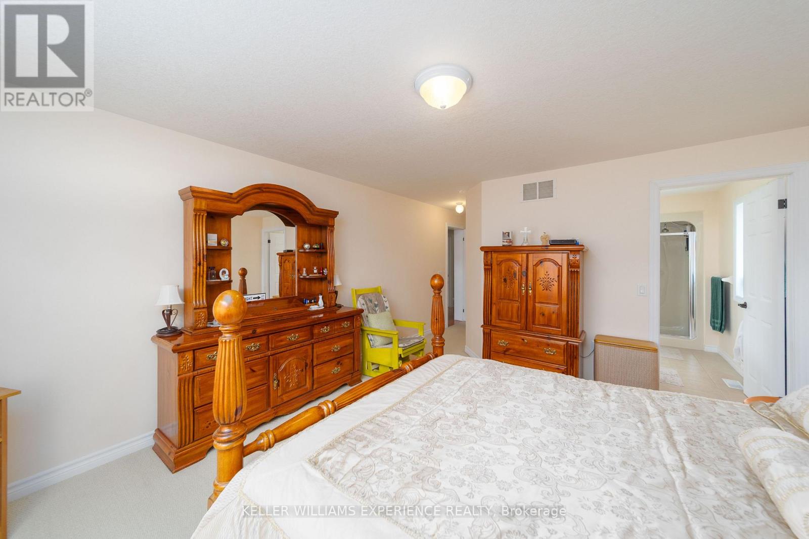 6 Virginia Avenue, Wasaga Beach, Ontario  L9Z 3A8 - Photo 14 - S13730946