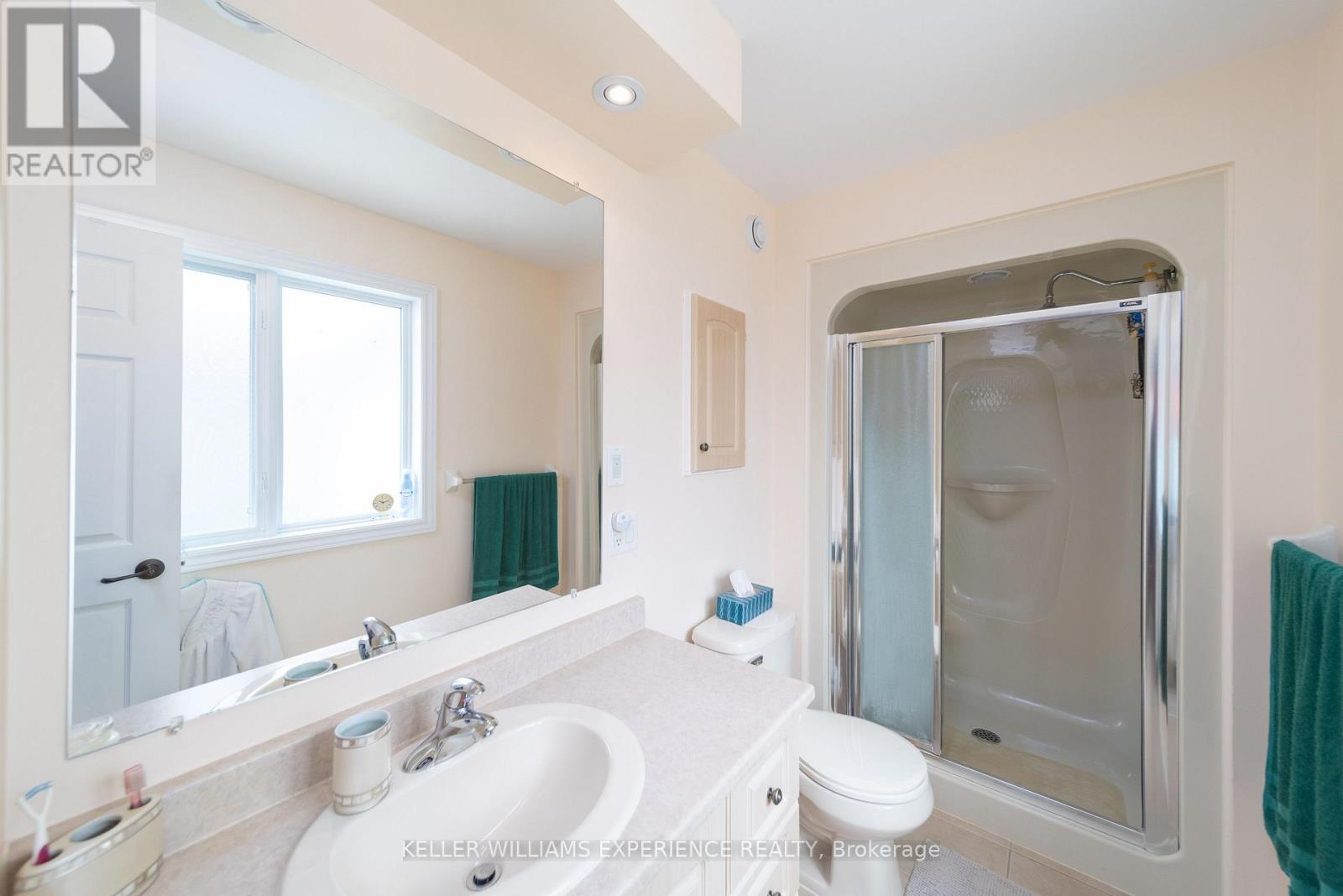6 Virginia Avenue, Wasaga Beach, Ontario  L9Z 3A8 - Photo 15 - S13730946