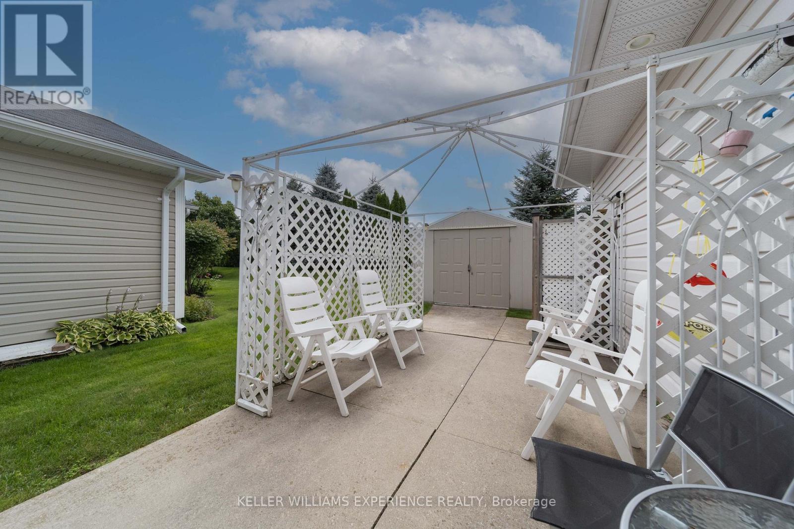 6 Virginia Avenue, Wasaga Beach, Ontario  L9Z 3A8 - Photo 18 - S13730946