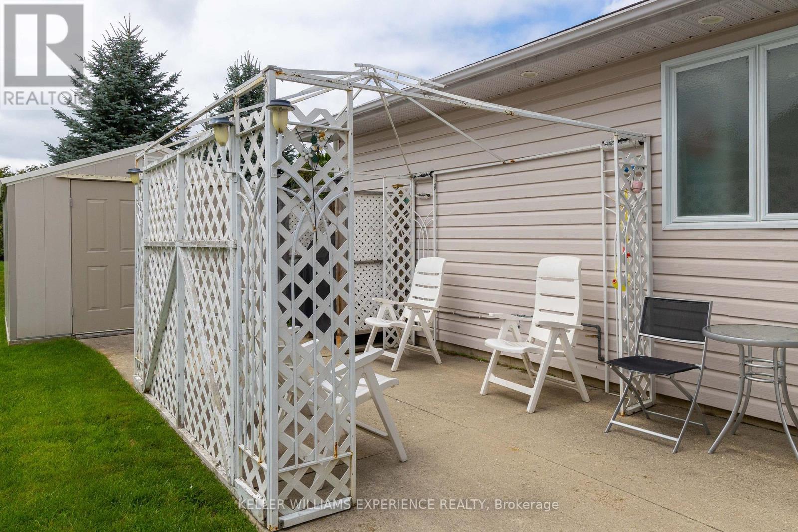 6 Virginia Avenue, Wasaga Beach, Ontario  L9Z 3A8 - Photo 19 - S13730946