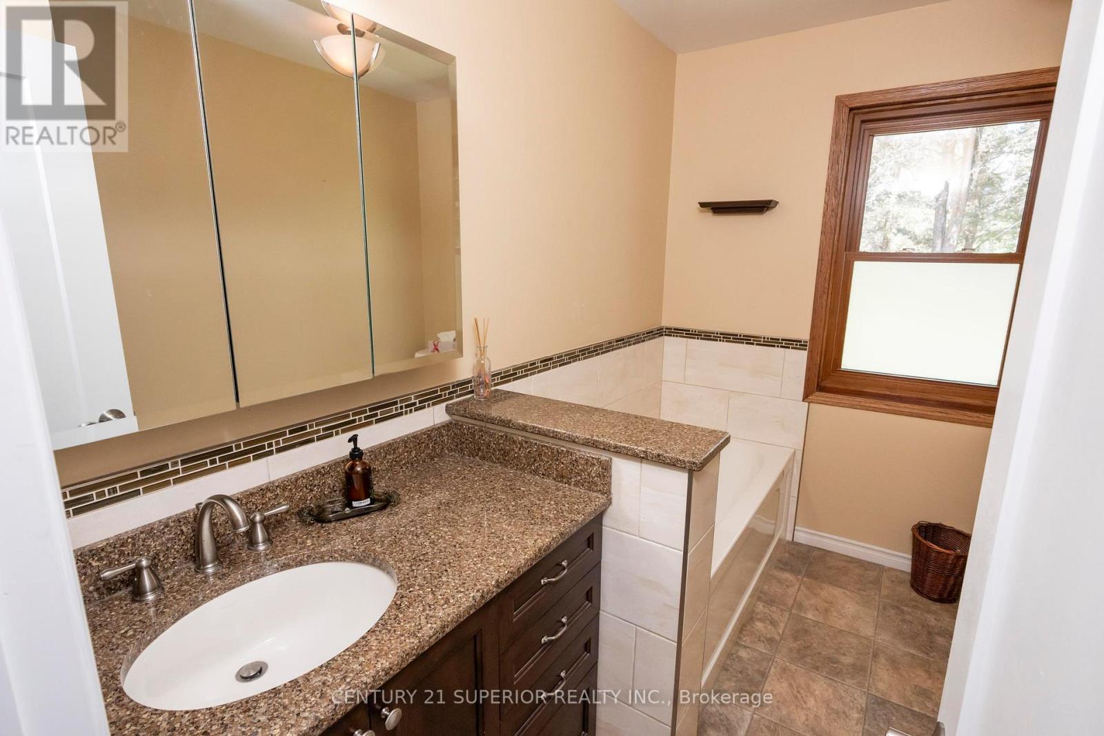 4239 Coppin Road, Thunder Bay, Ontario  P7J 1A6 - Photo 24 - X13686748
