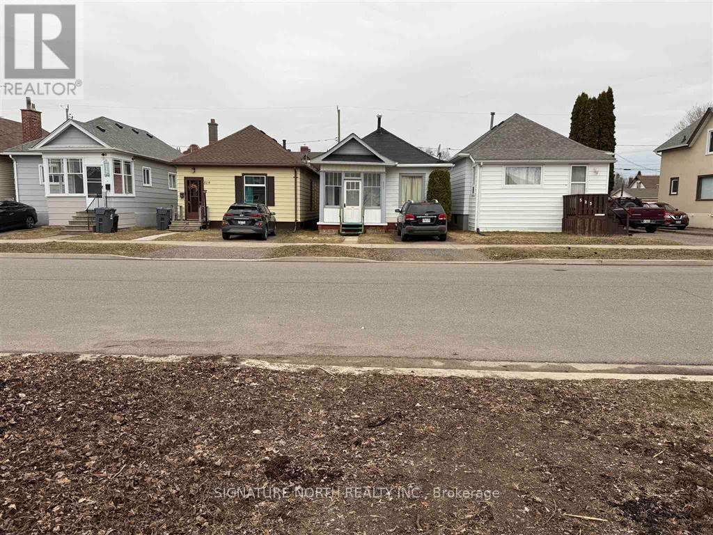 520 Brodie Street N, Thunder Bay, Ontario  P7C 3T6 - Photo 2 - X13700476