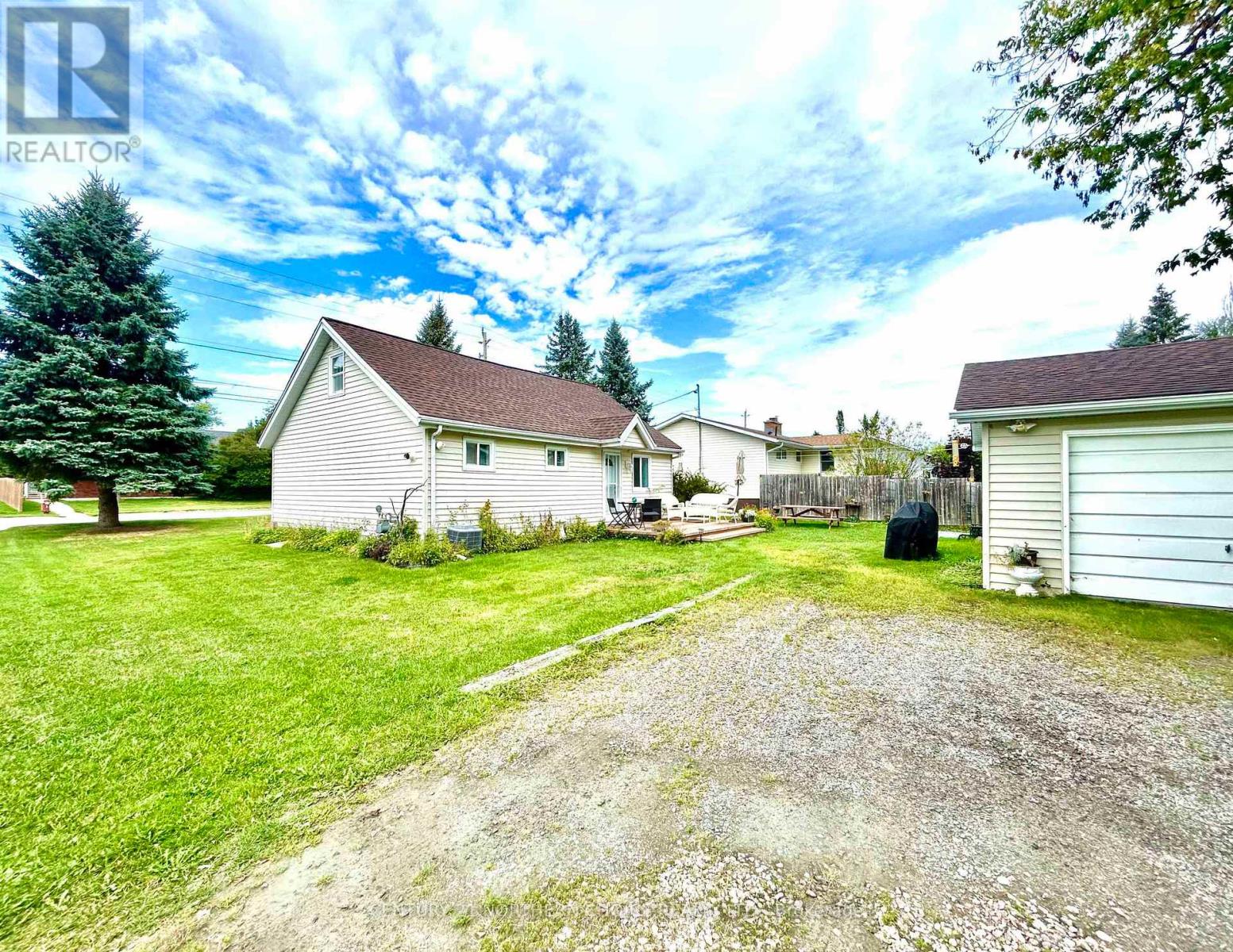 1313 Fifth Street East, Fort Frances, Ontario  P9A 1W2 - Photo 19 - X13702286