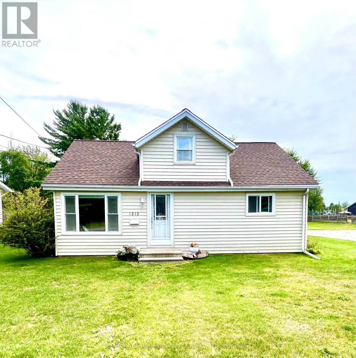 1313 Fifth Street East, Fort Frances, Ontario  P9A 1W2 - Photo 24 - X13702286
