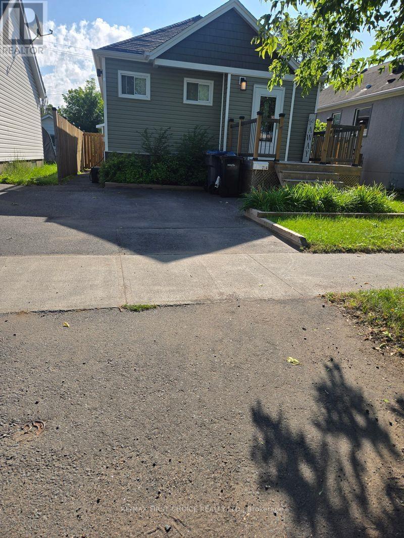 734 Franklin Street S, Thunder Bay, Ontario  P7E 1R9 - Photo 2 - X13702528