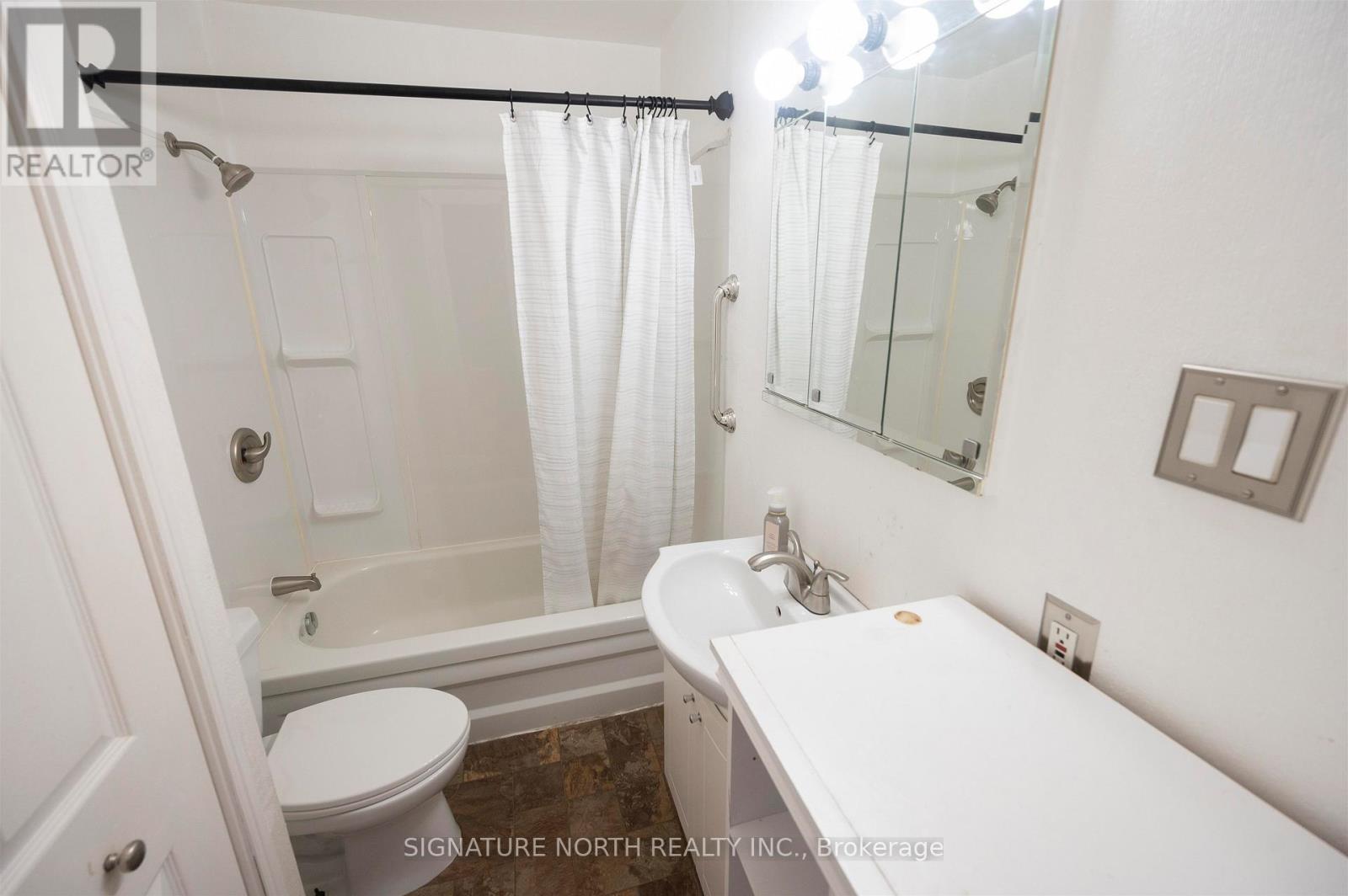 735 Ernestine Avenue, Thunder Bay, Ontario  P7E 1W9 - Photo 19 - X13711752