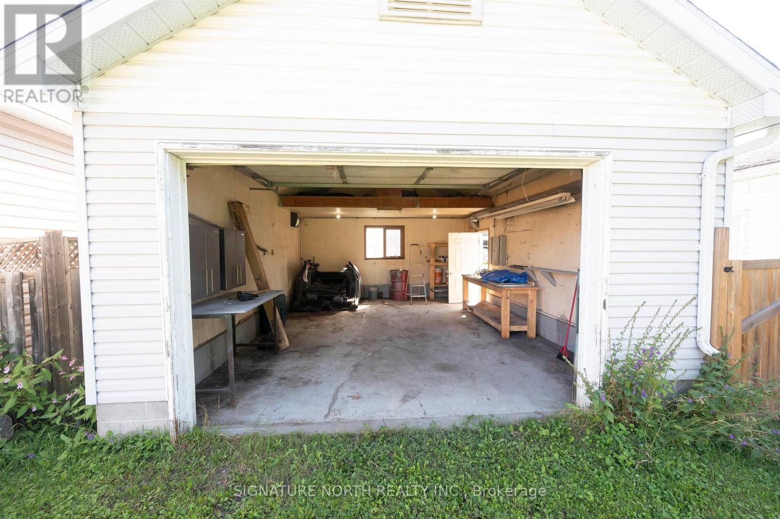 735 Ernestine Avenue, Thunder Bay, Ontario  P7E 1W9 - Photo 29 - X13711752