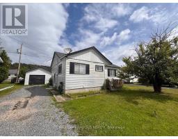 15 FALCON AVENUE, Manitouwadge, Ontario