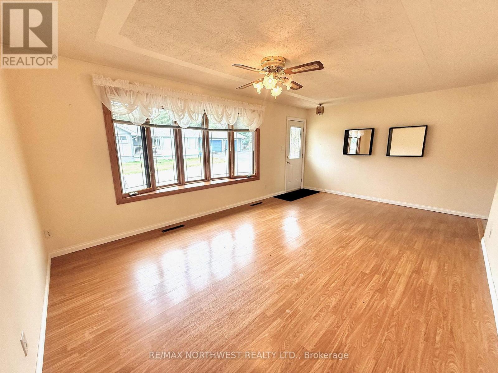 1 Kirkpatrick Avenue, Kenora, Ontario  P9N 4K5 - Photo 6 - X13711986