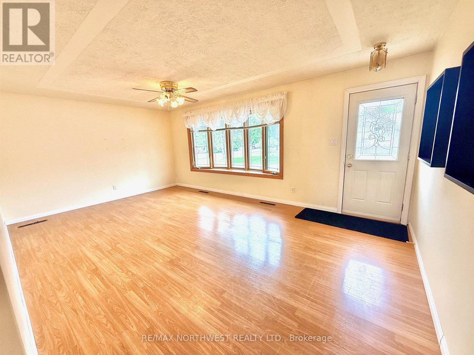 1 Kirkpatrick Avenue, Kenora, Ontario  P9N 4K5 - Photo 7 - X13711986